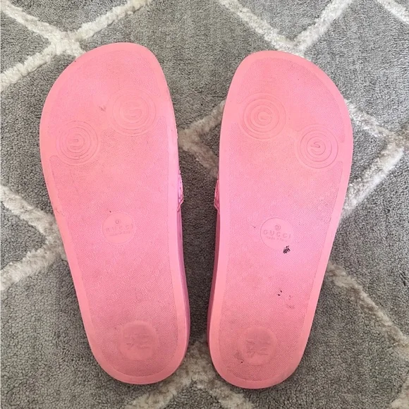 Authentic Gucci GG Slide - Picture 4 of 8